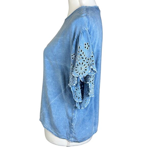 Style Envy Top Women Size XL Blue Dye Wash Rayon Eyelets Flatter Sleeves Blouse - Picture 5 of 12